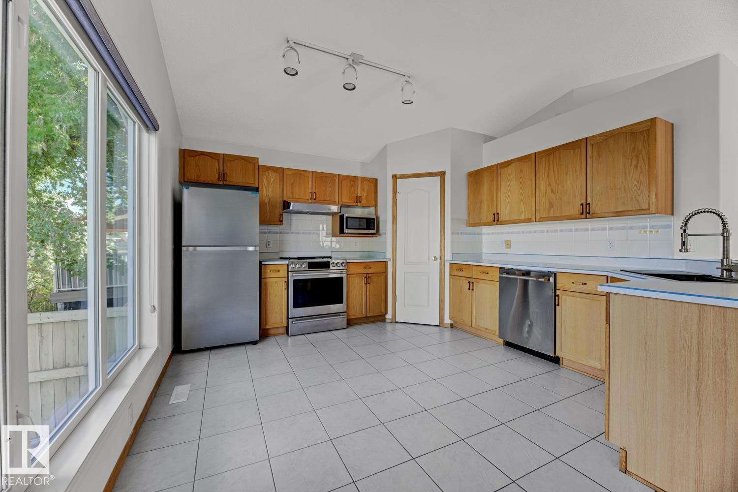 Photo 28 of 11413 118 A St Nw, Edmonton AB