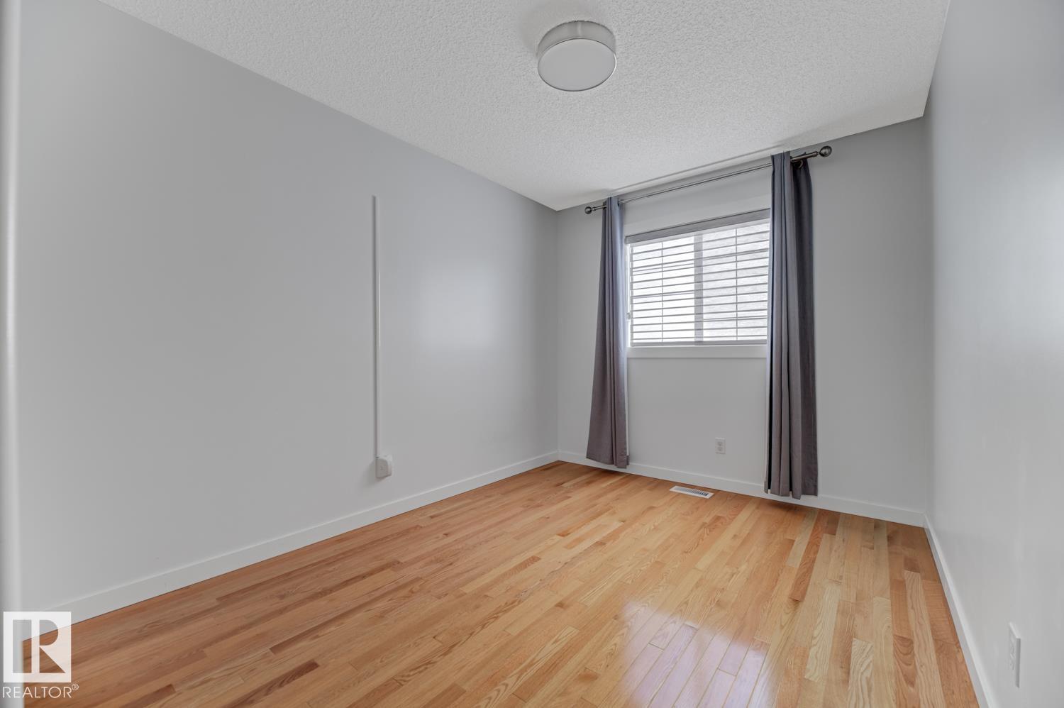 Photo 43 of 11413 118 A St Nw, Edmonton AB