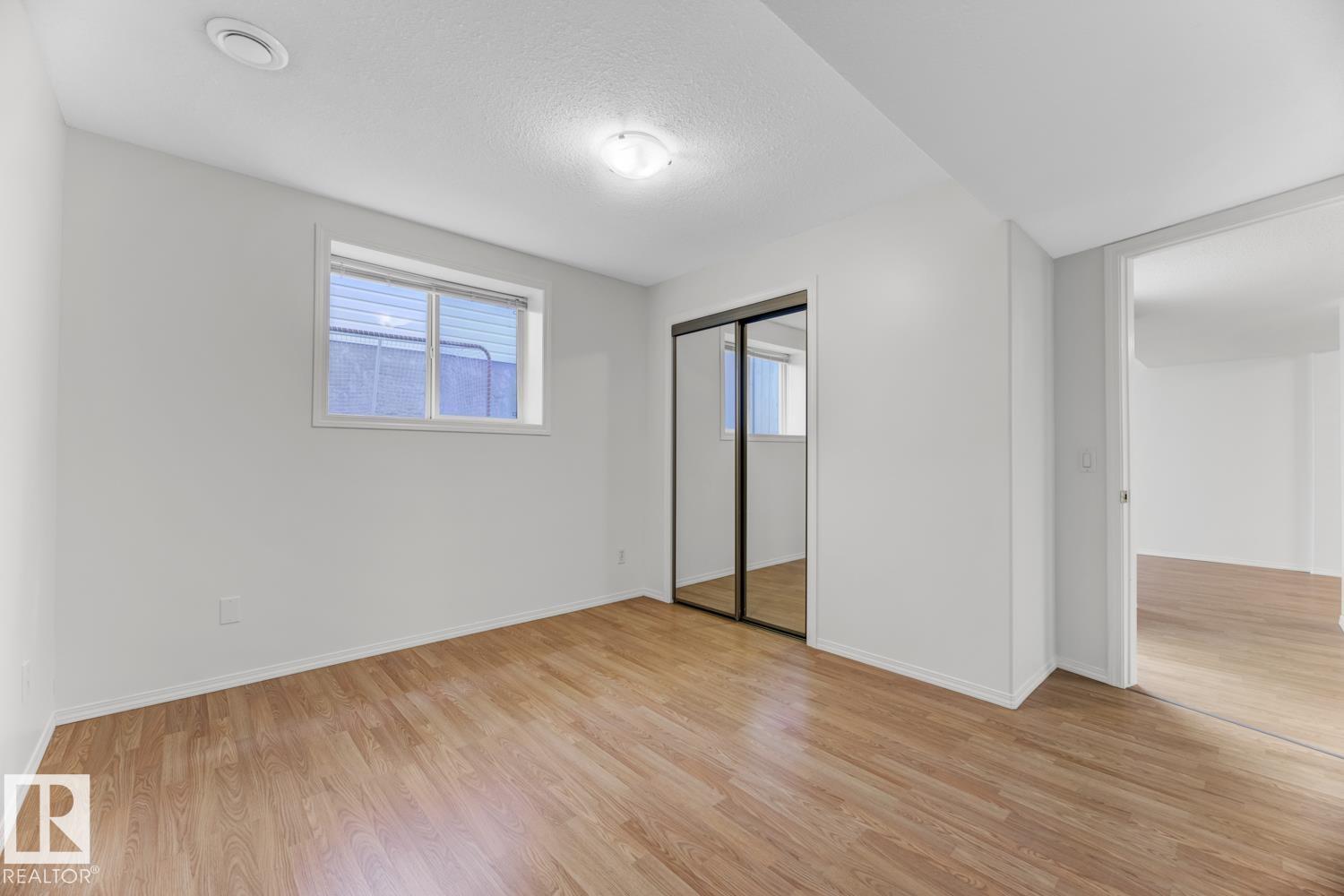 Photo 11 of 11413 118 A St Nw, Edmonton AB