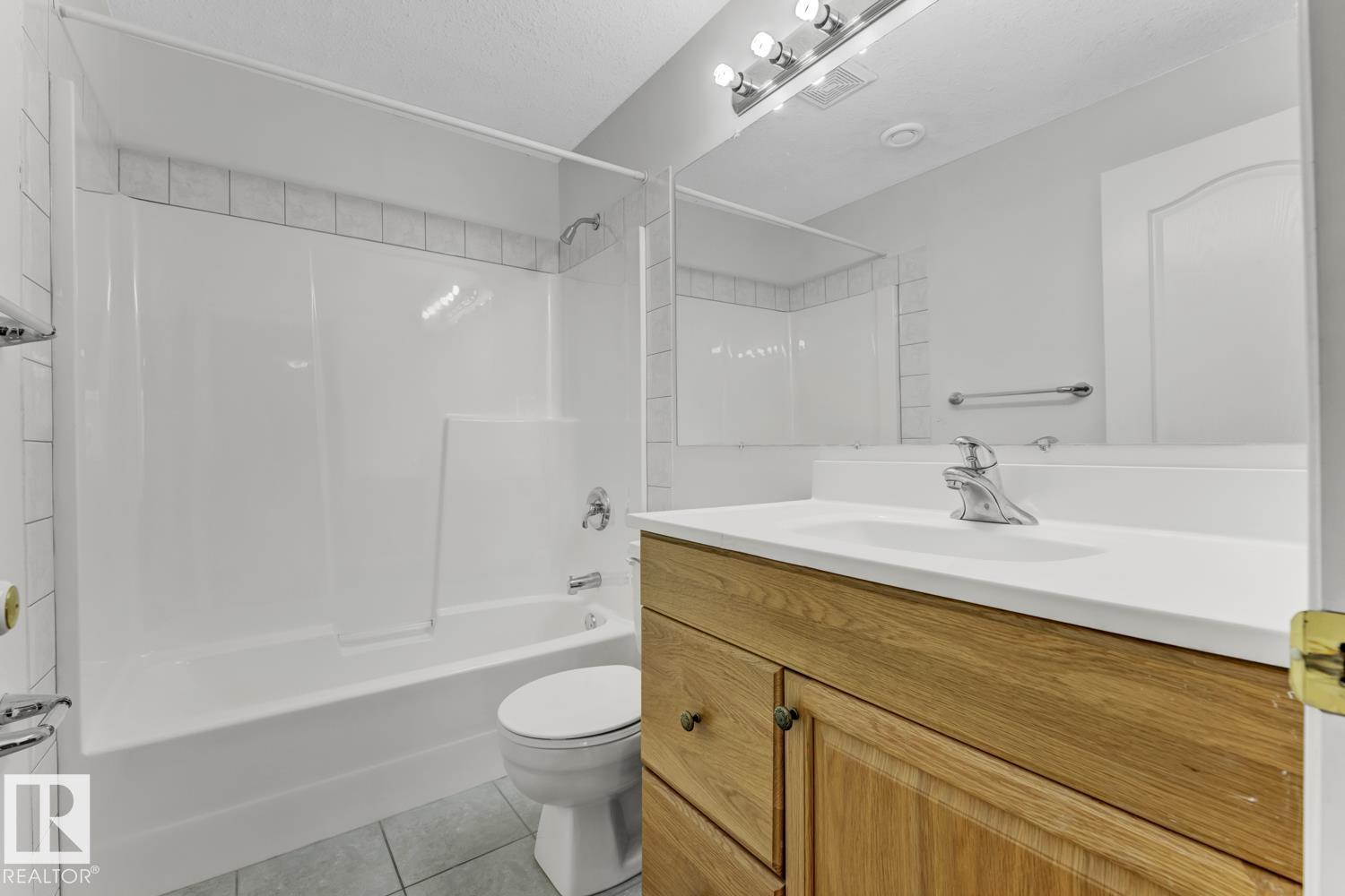 Photo 20 of 11413 118 A St Nw, Edmonton AB