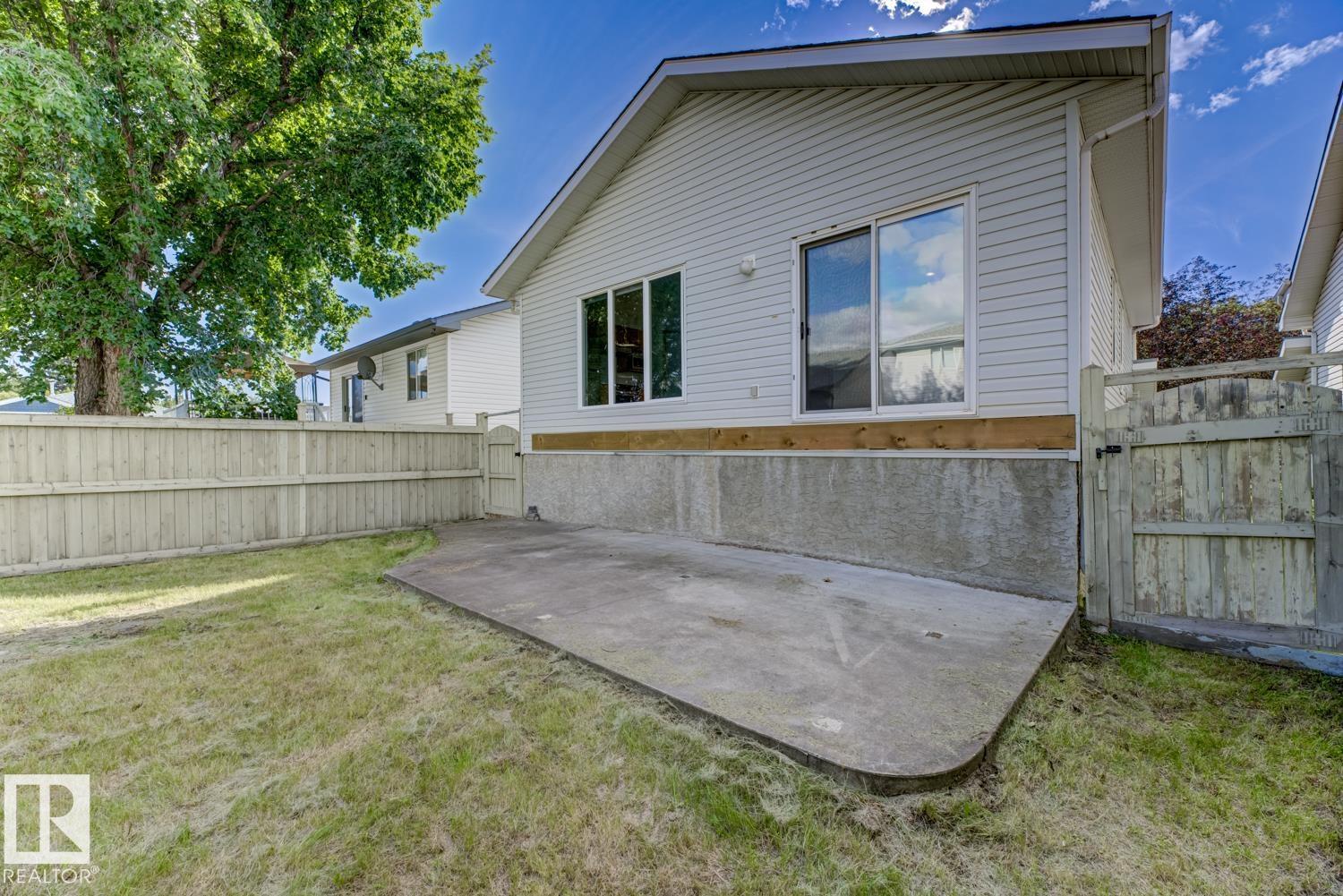 Photo 6 of 11413 118 A St Nw, Edmonton AB