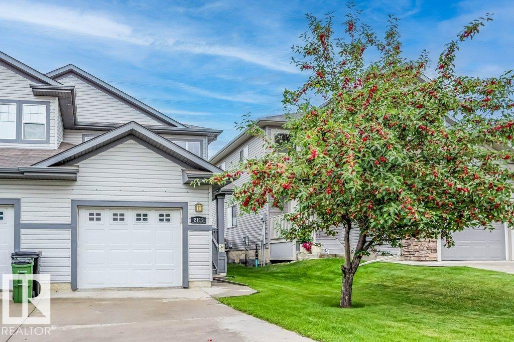Photo 1 of 2119 28 St Nw, Edmonton AB