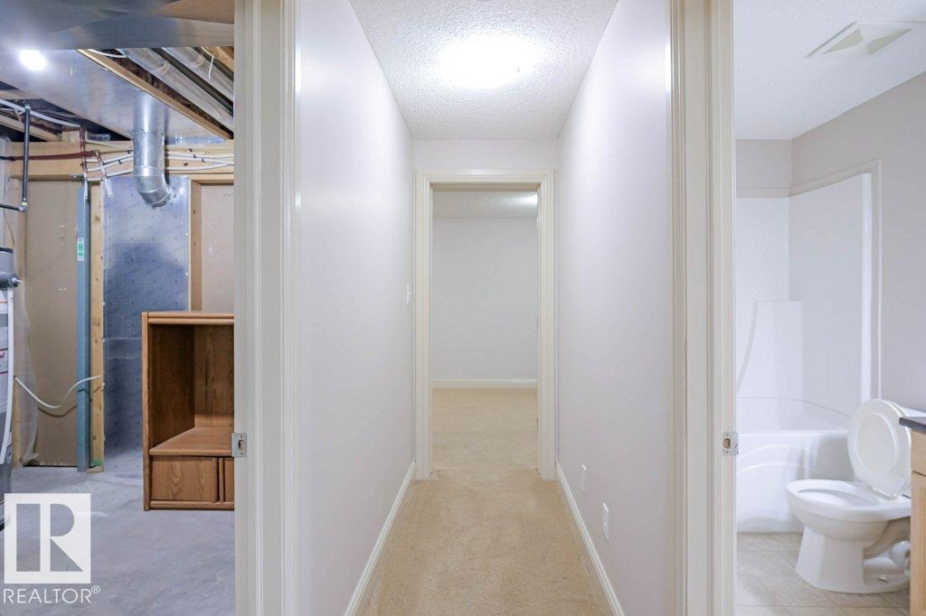 Photo 12 of 2119 28 St Nw, Edmonton AB
