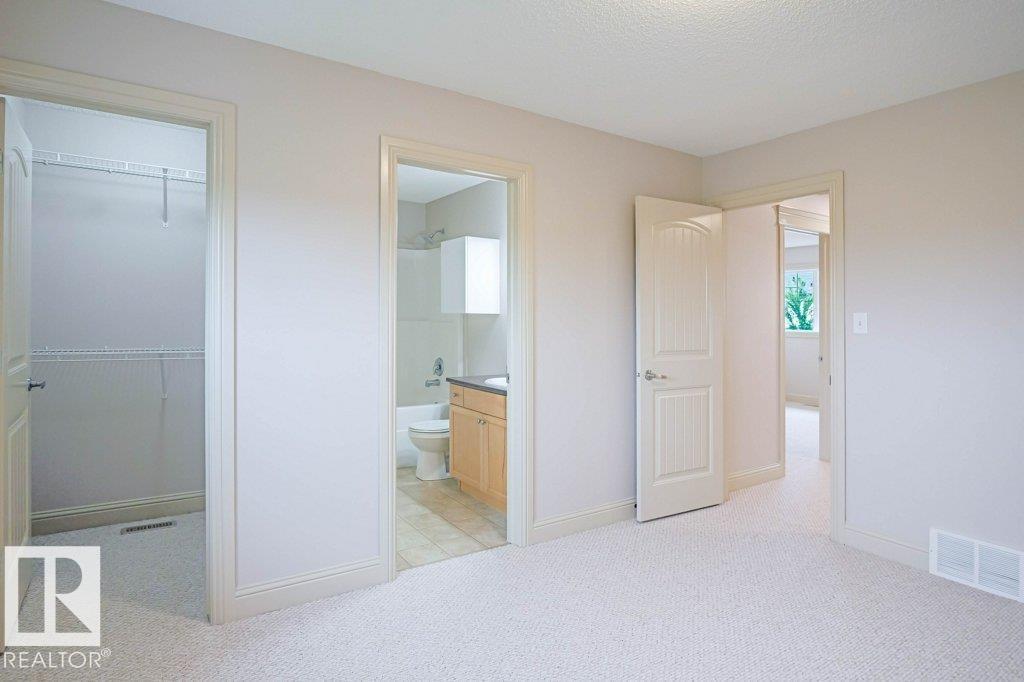 Photo 20 of 2119 28 St Nw, Edmonton AB