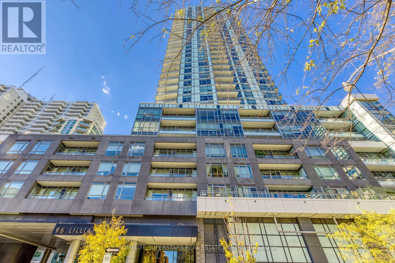 Photo 2 of 1012 98 Lillian Street, Toronto ON