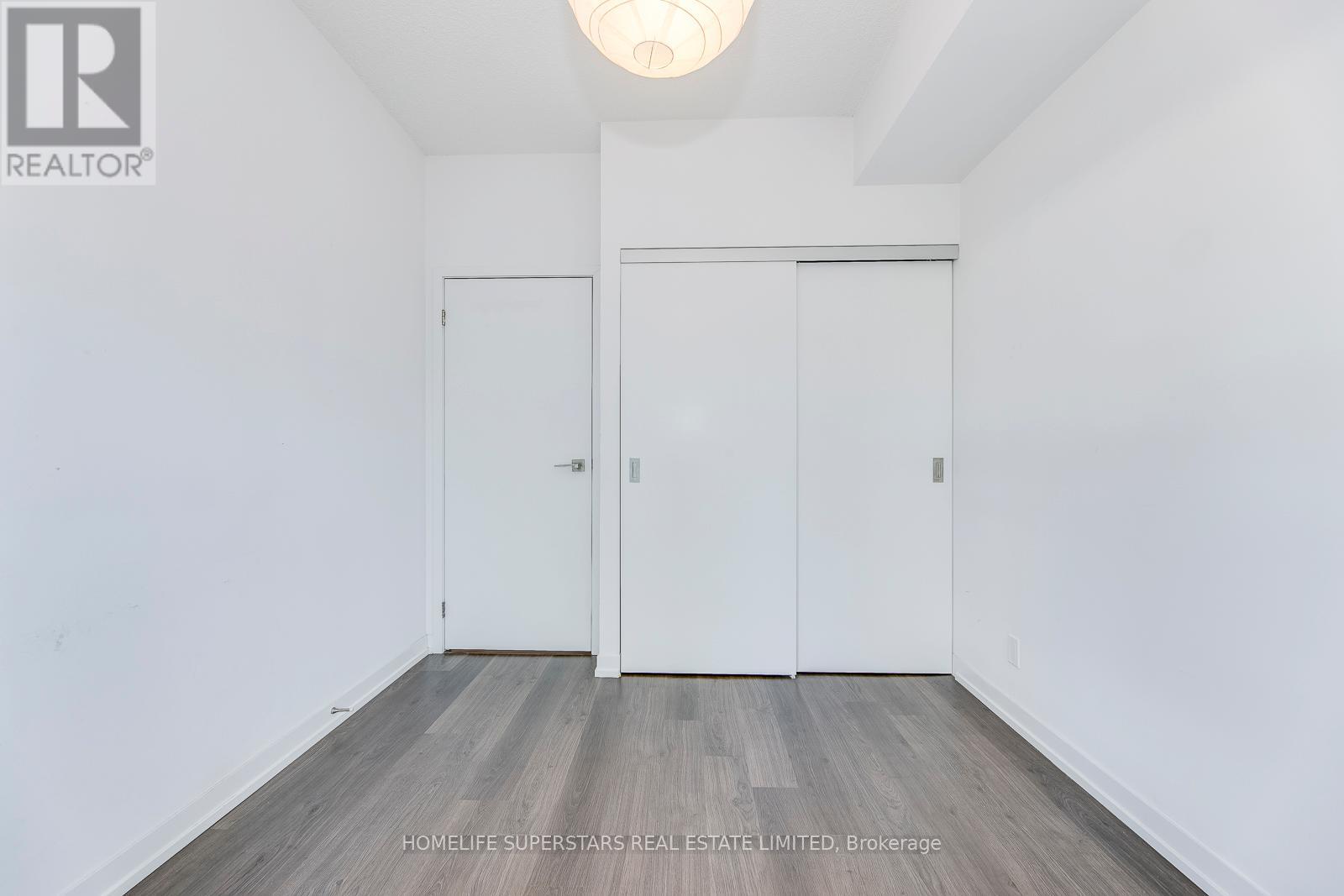 Photo 13 of 1012 98 Lillian Street, Toronto ON