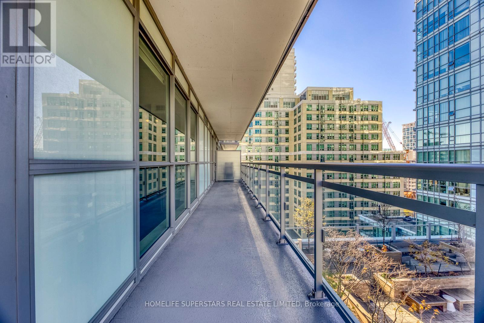 Photo 17 of 1012 98 Lillian Street, Toronto ON