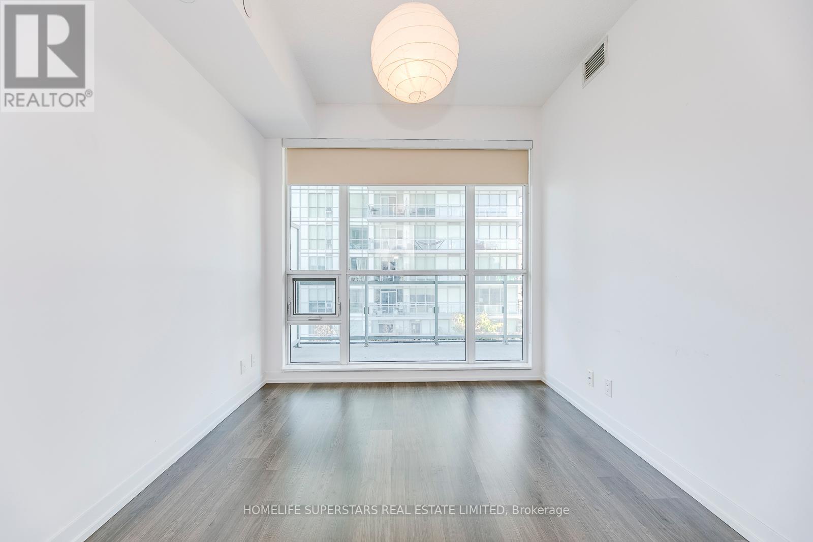 Photo 9 of 1012 98 Lillian Street, Toronto ON