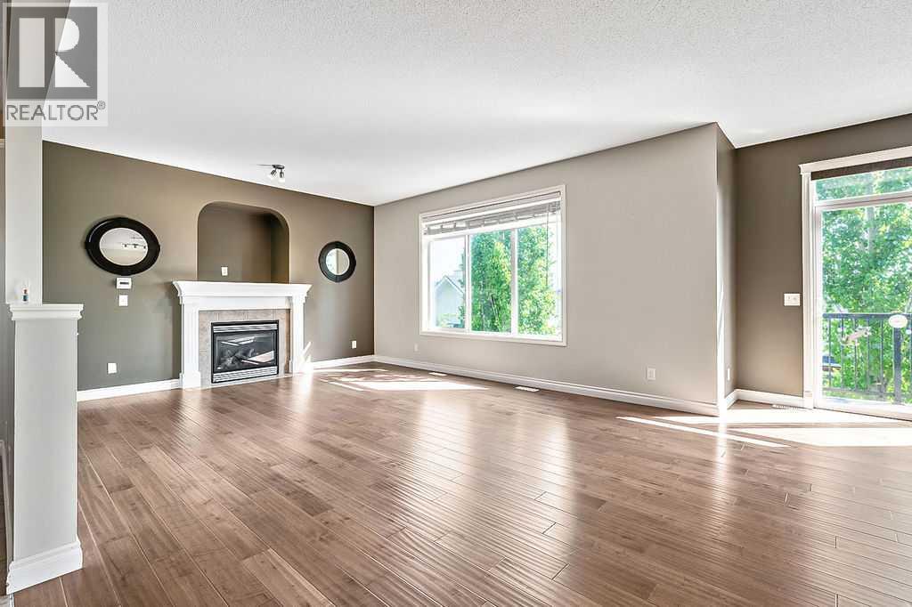 Photo 14 of 521 Westmount Close, Okotoks AB