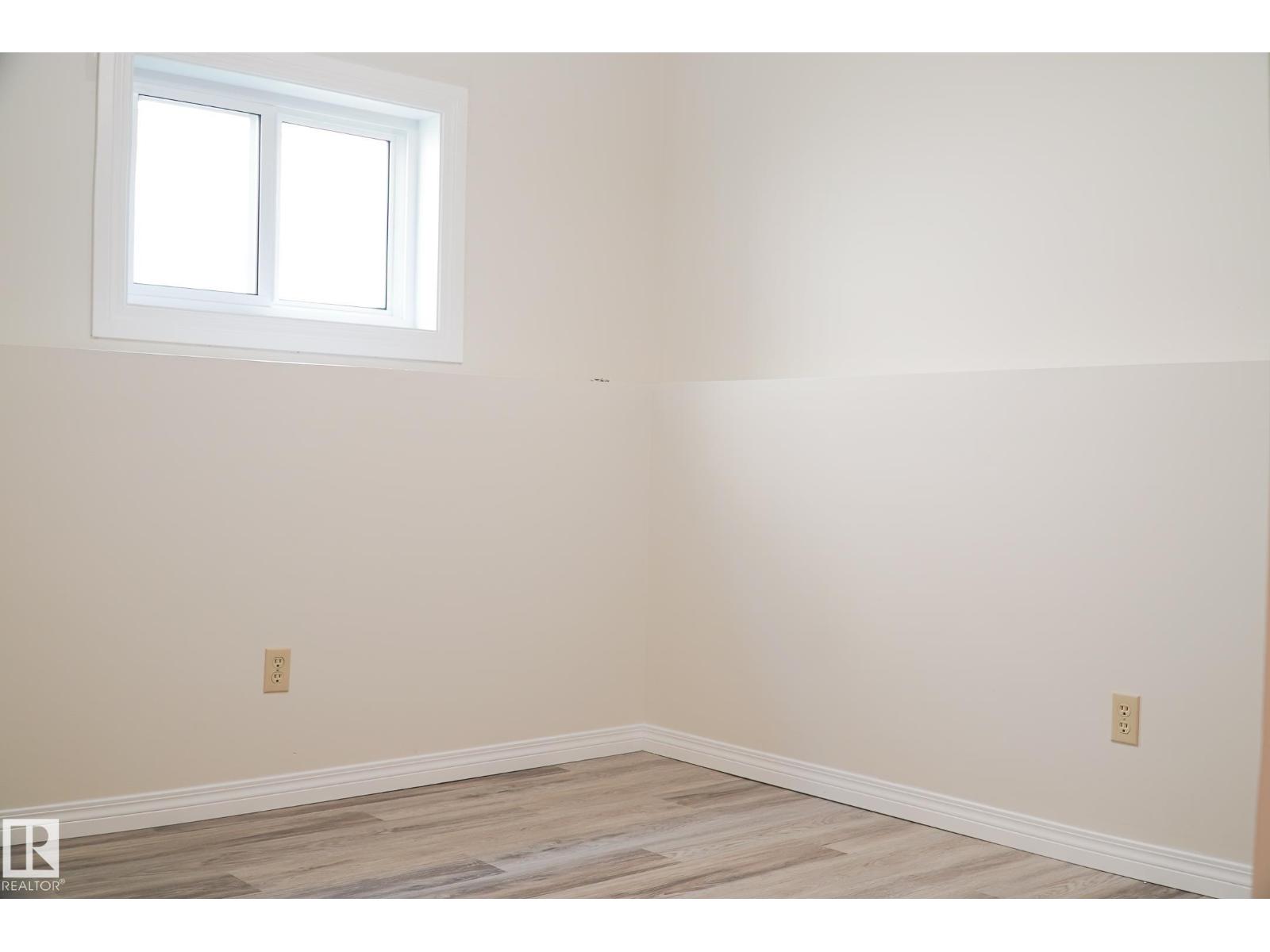 Photo 21 of 7271 190 A St Nw, Edmonton AB