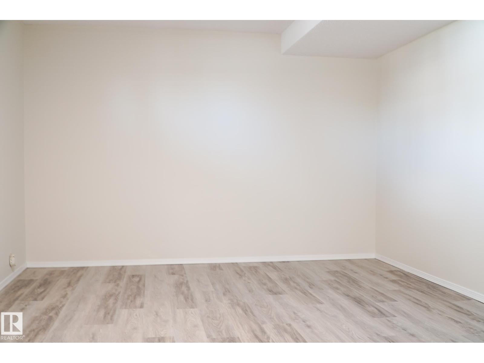 Photo 23 of 7271 190 A St Nw, Edmonton AB