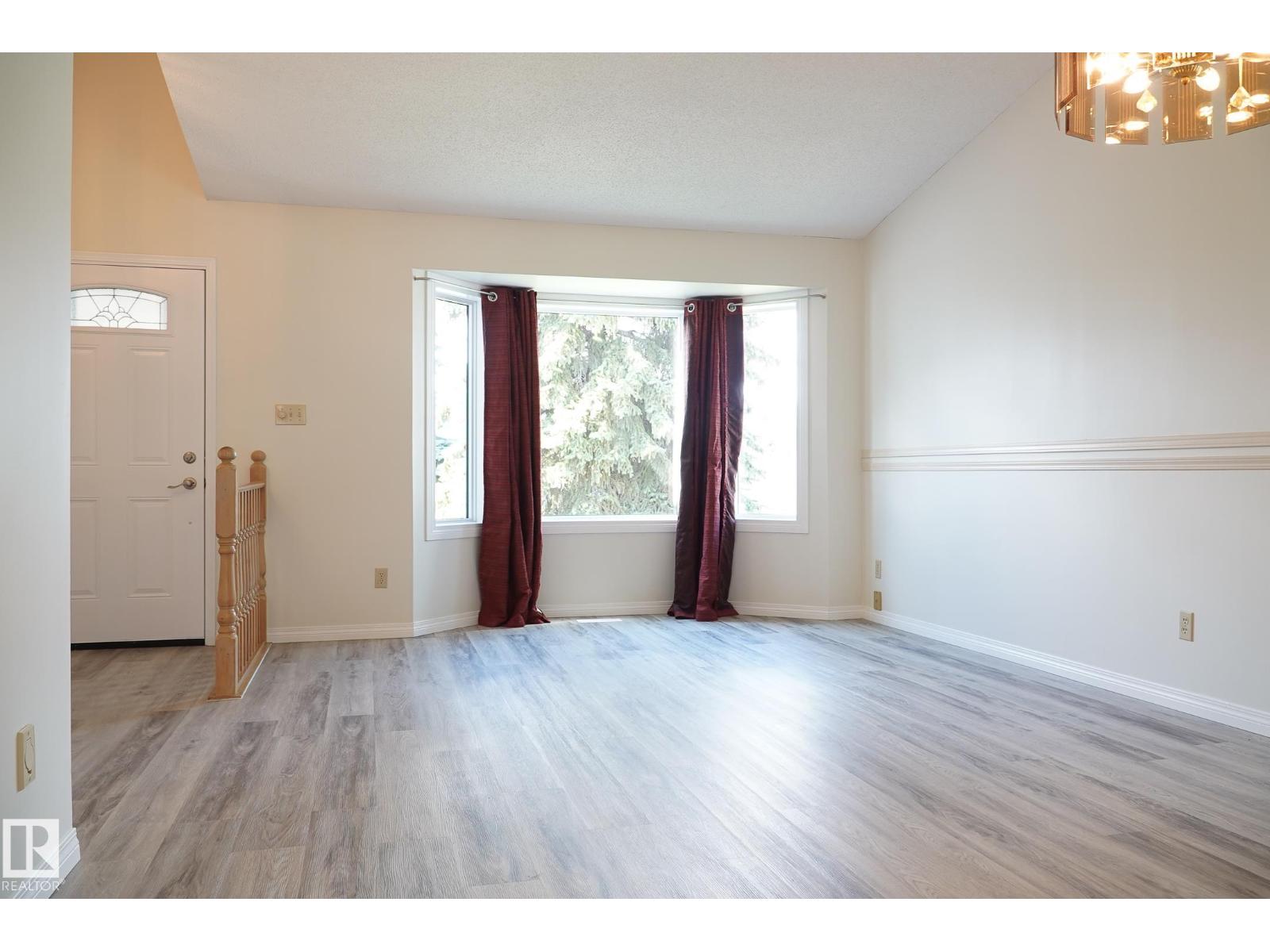 Photo 7 of 7271 190 A St Nw, Edmonton AB
