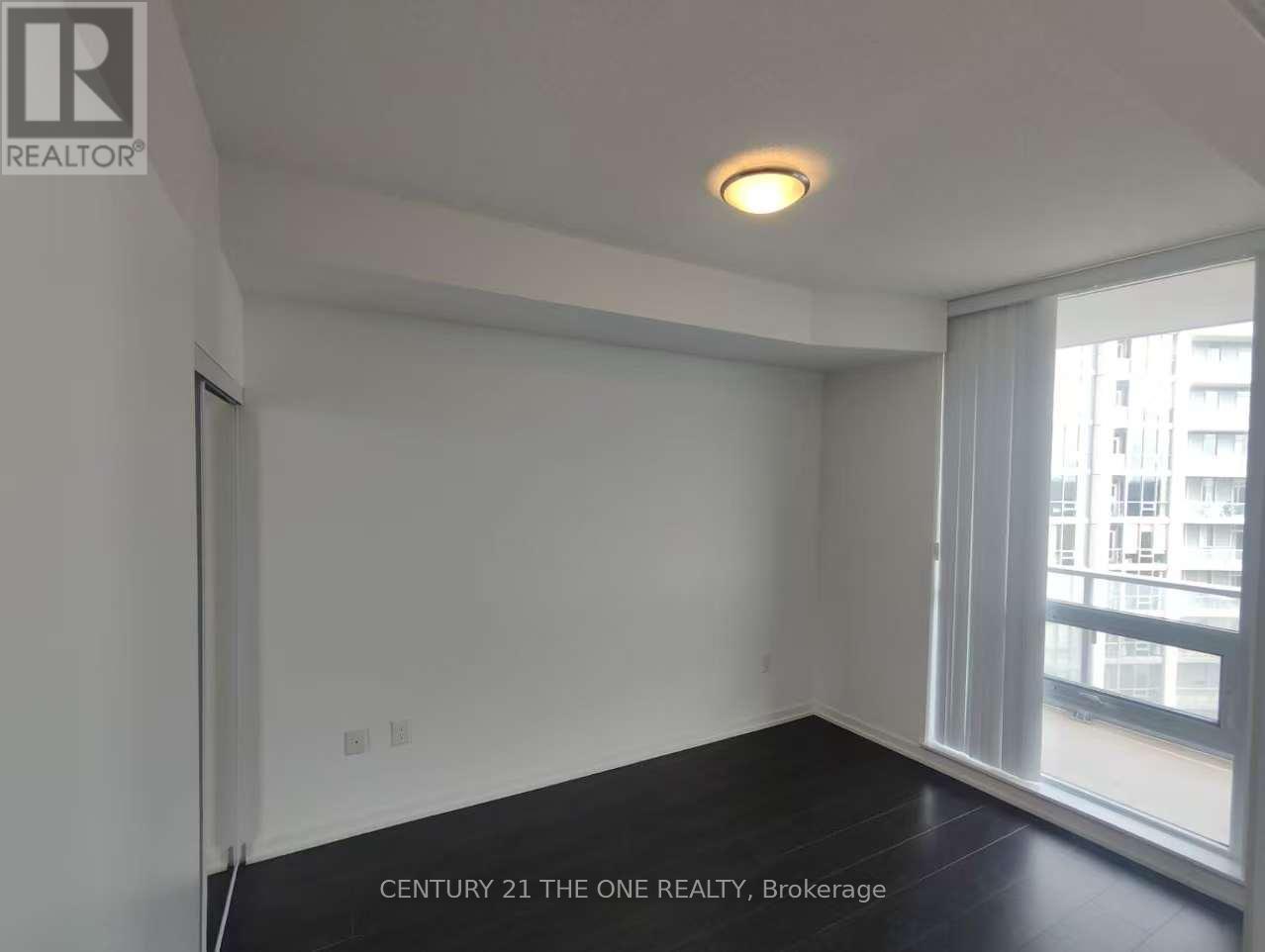Photo 7 of 1009 66 Forest Manor Road, Toronto ON