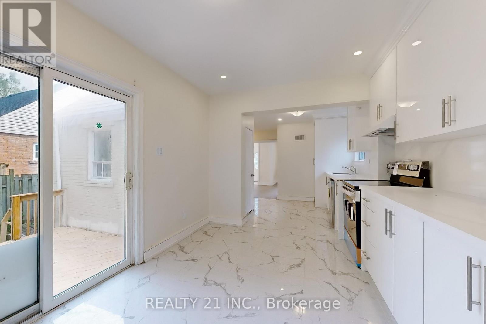 Photo 17 of 98 Natal Avenue, Toronto ON