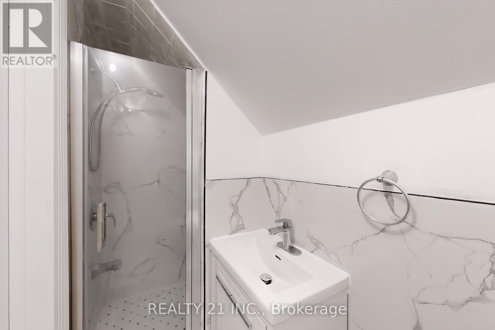 Photo 21 of 98 Natal Avenue, Toronto ON