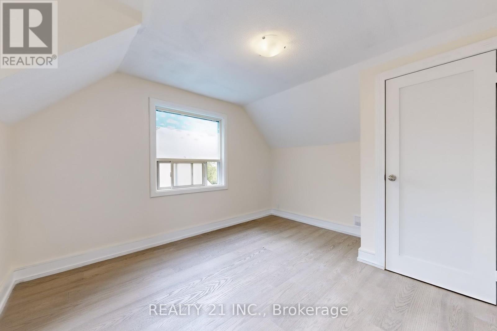 Photo 25 of 98 Natal Avenue, Toronto ON