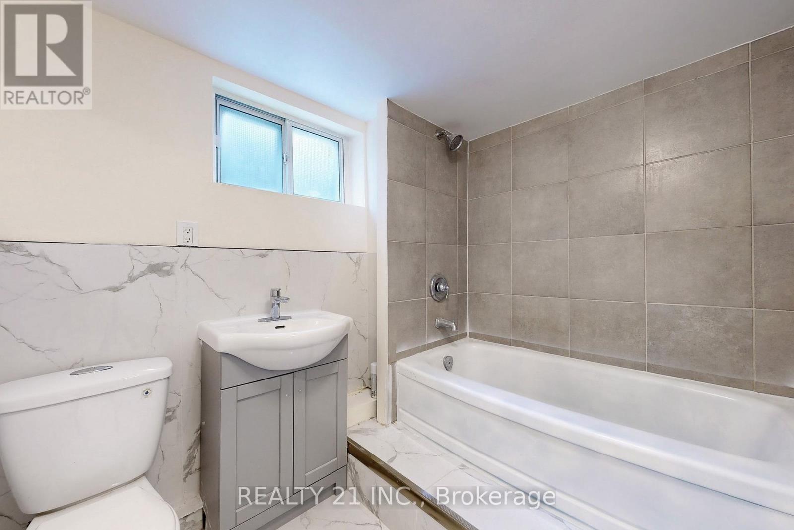 Photo 39 of 98 Natal Avenue, Toronto ON