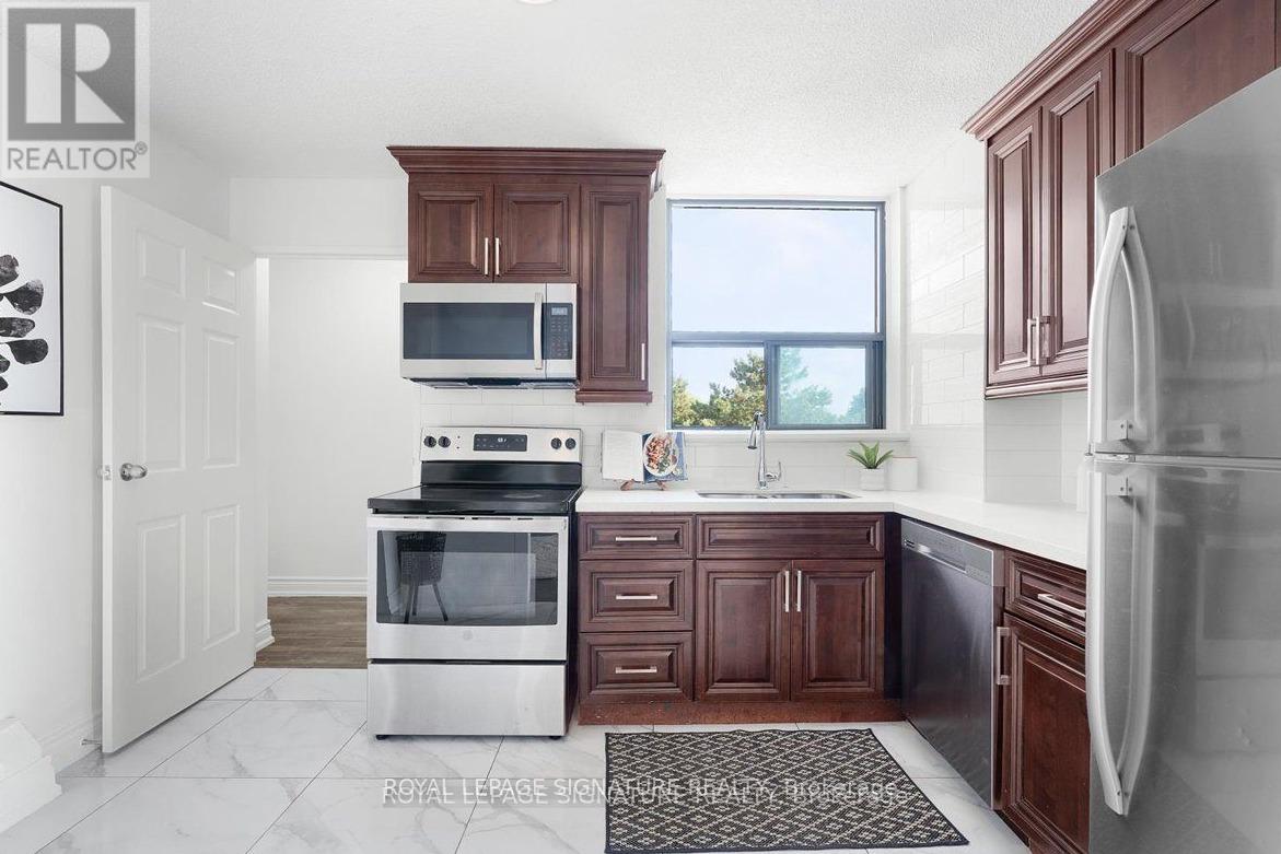 Photo 1 of 315 100 Wingarden Court, Toronto ON