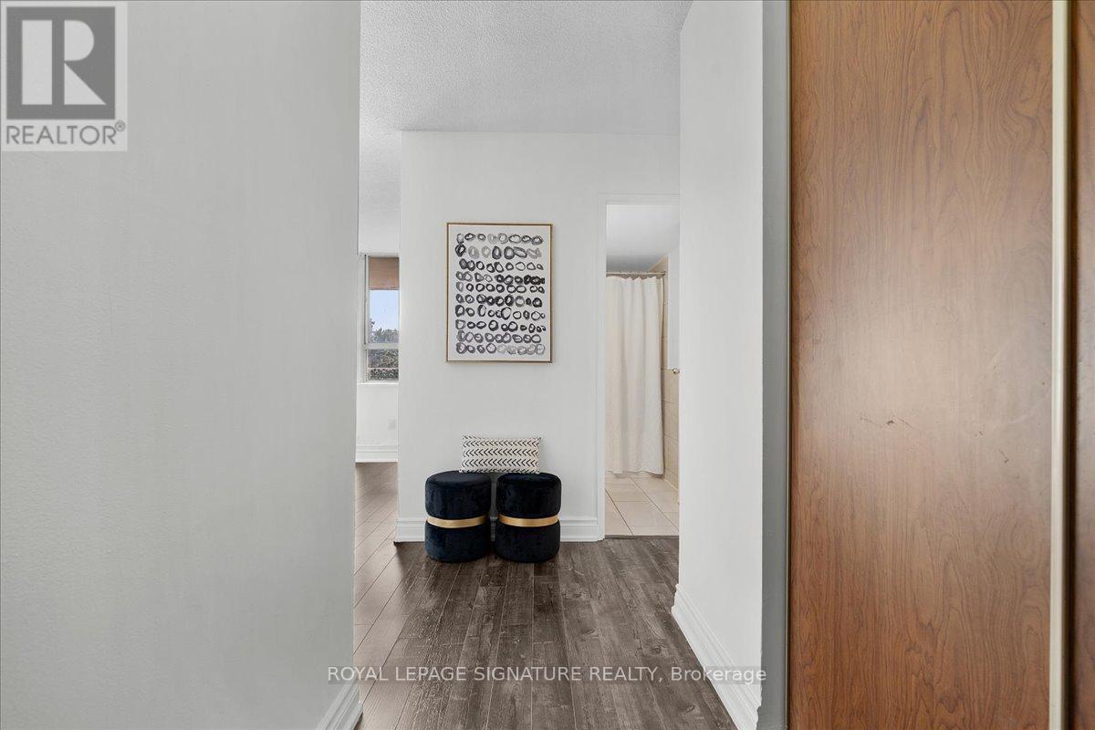 Photo 3 of 315 100 Wingarden Court, Toronto ON