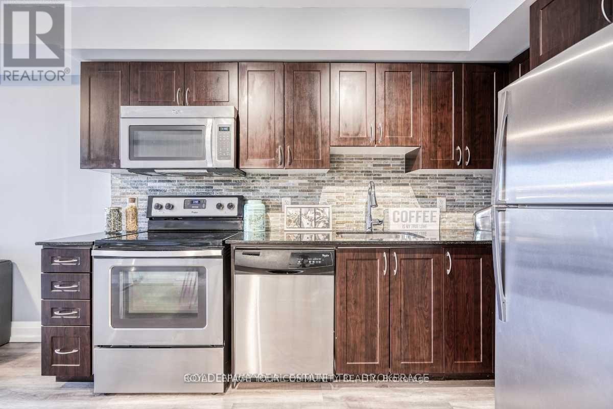Photo 6 of 315 370 Highway 7 E, Richmond Hill ON
