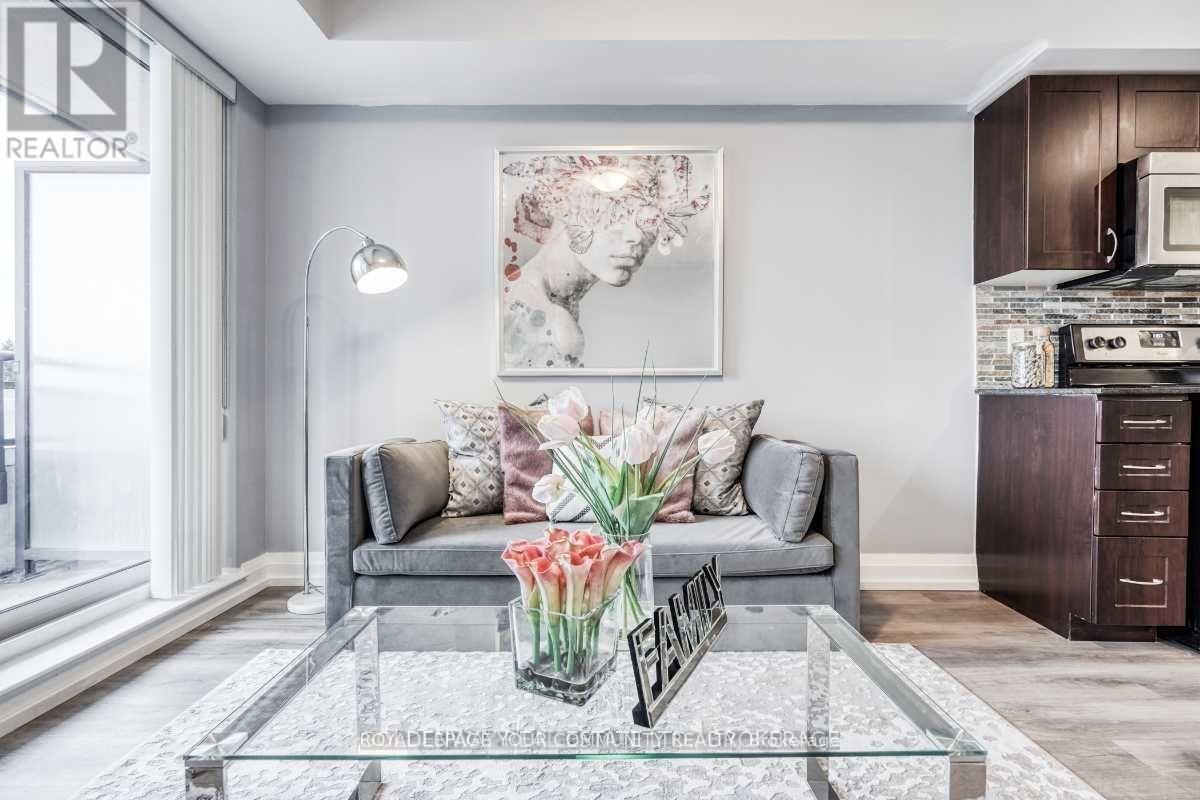 Photo 8 of 315 370 Highway 7 E, Richmond Hill ON