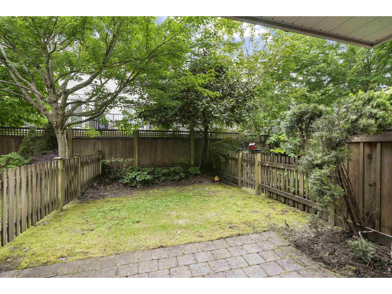 Photo 33 of 55 3009 156 Street, Surrey BC