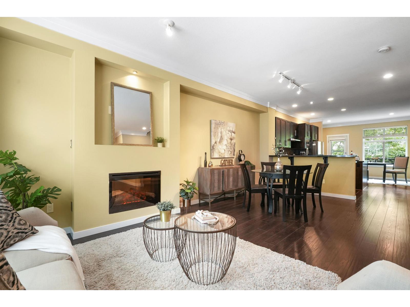 Photo 3 of 55 3009 156 Street, Surrey BC
