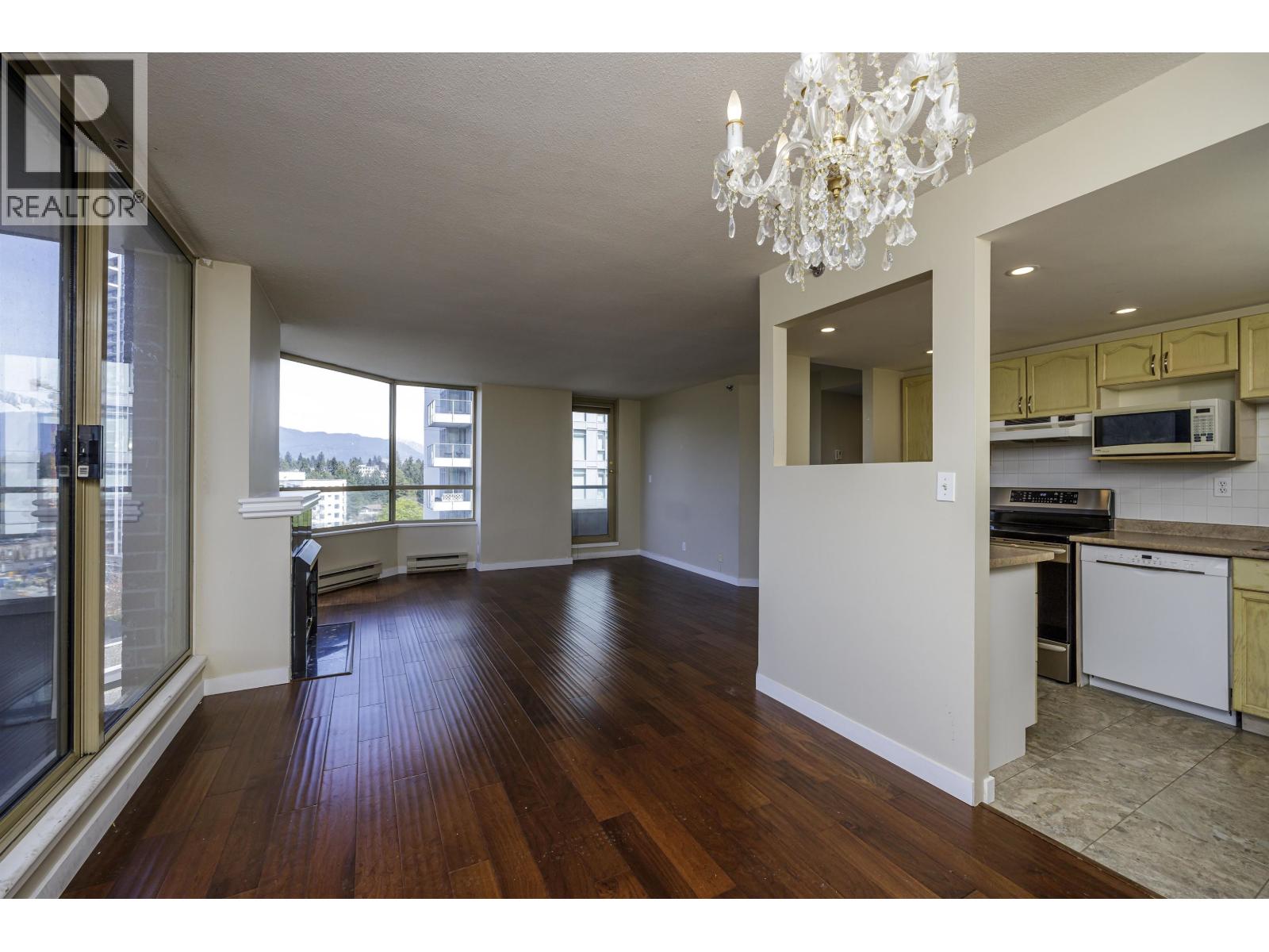 903 738 FARROW STREET, Coquitlam