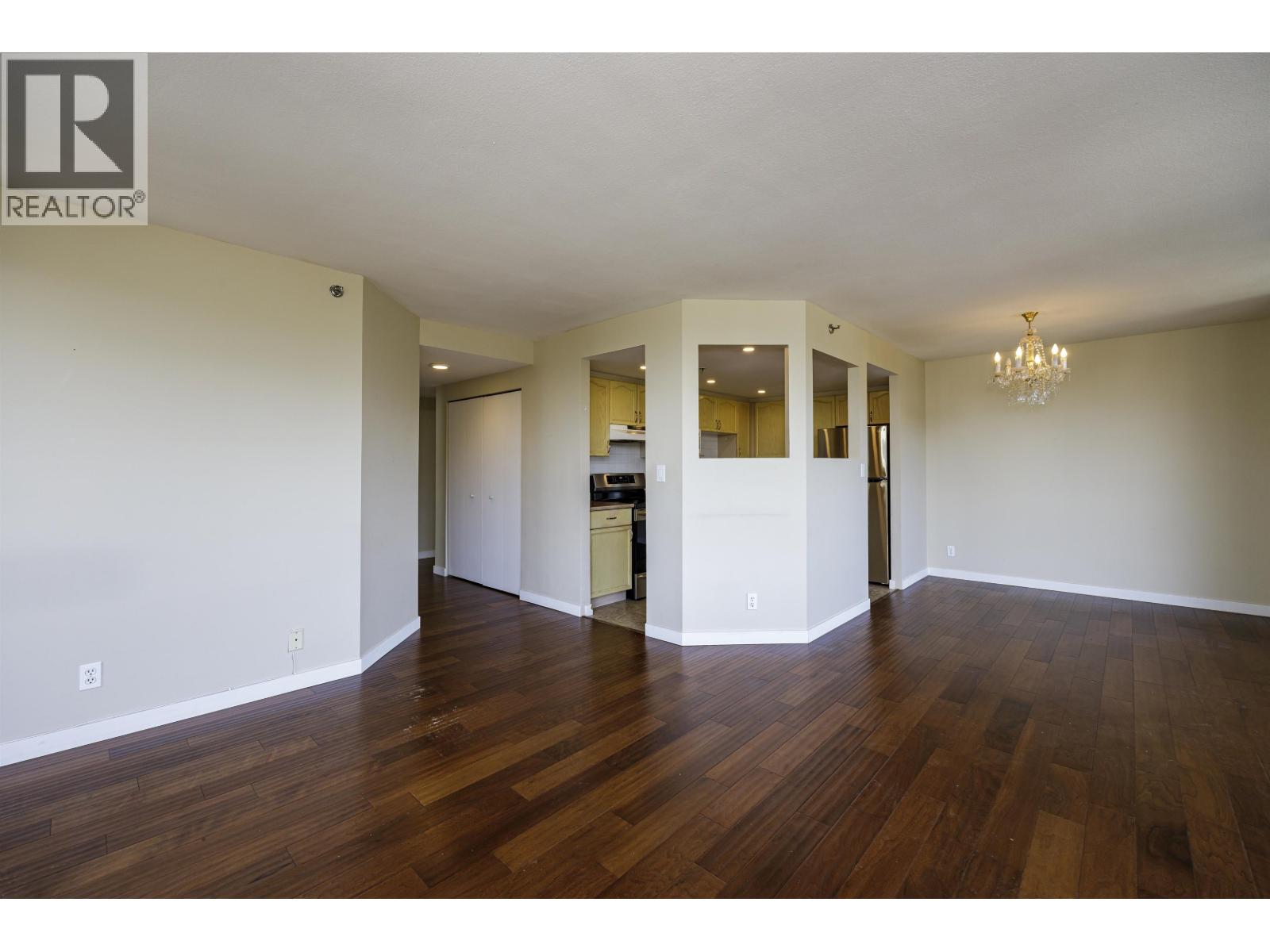 903 738 FARROW STREET, Coquitlam