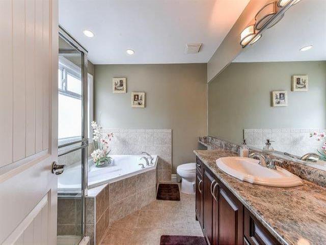Photo 9 of 14681 78 Avenue, Surrey BC