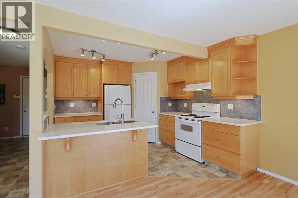 Single Family House for Sale in  Royal Birch Circle NW Royal Oak Calgary 
