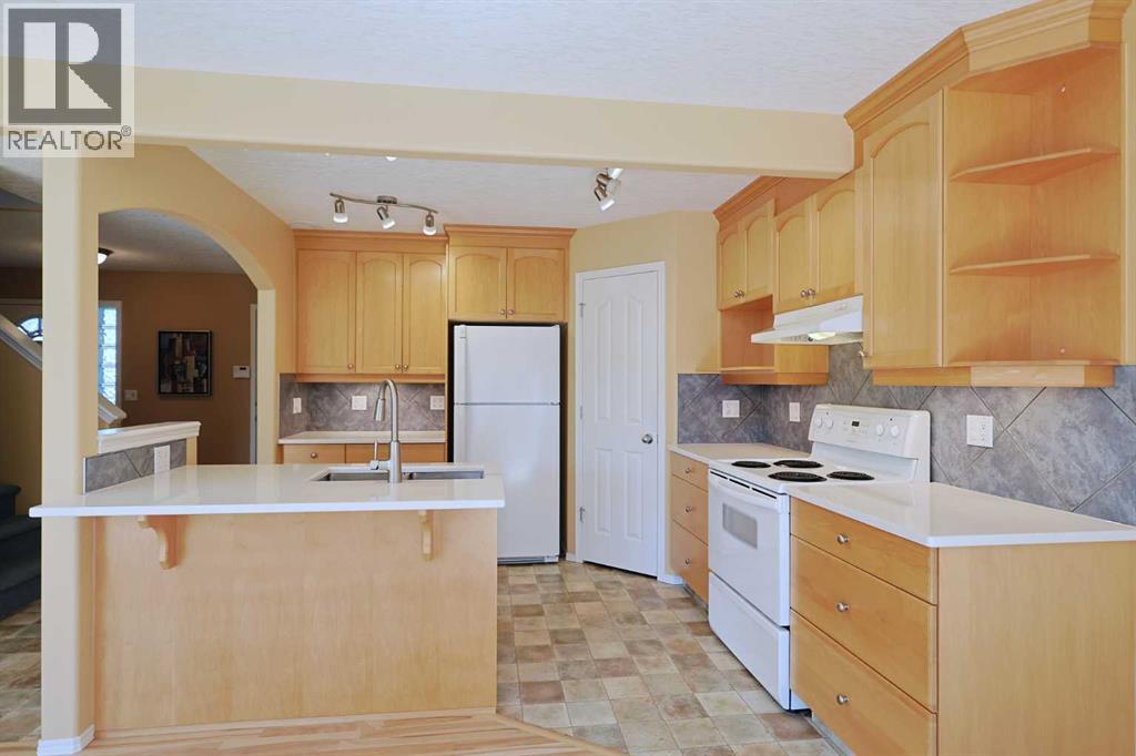 Single Family House for Sale in  Royal Birch Circle NW Royal Oak Calgary 