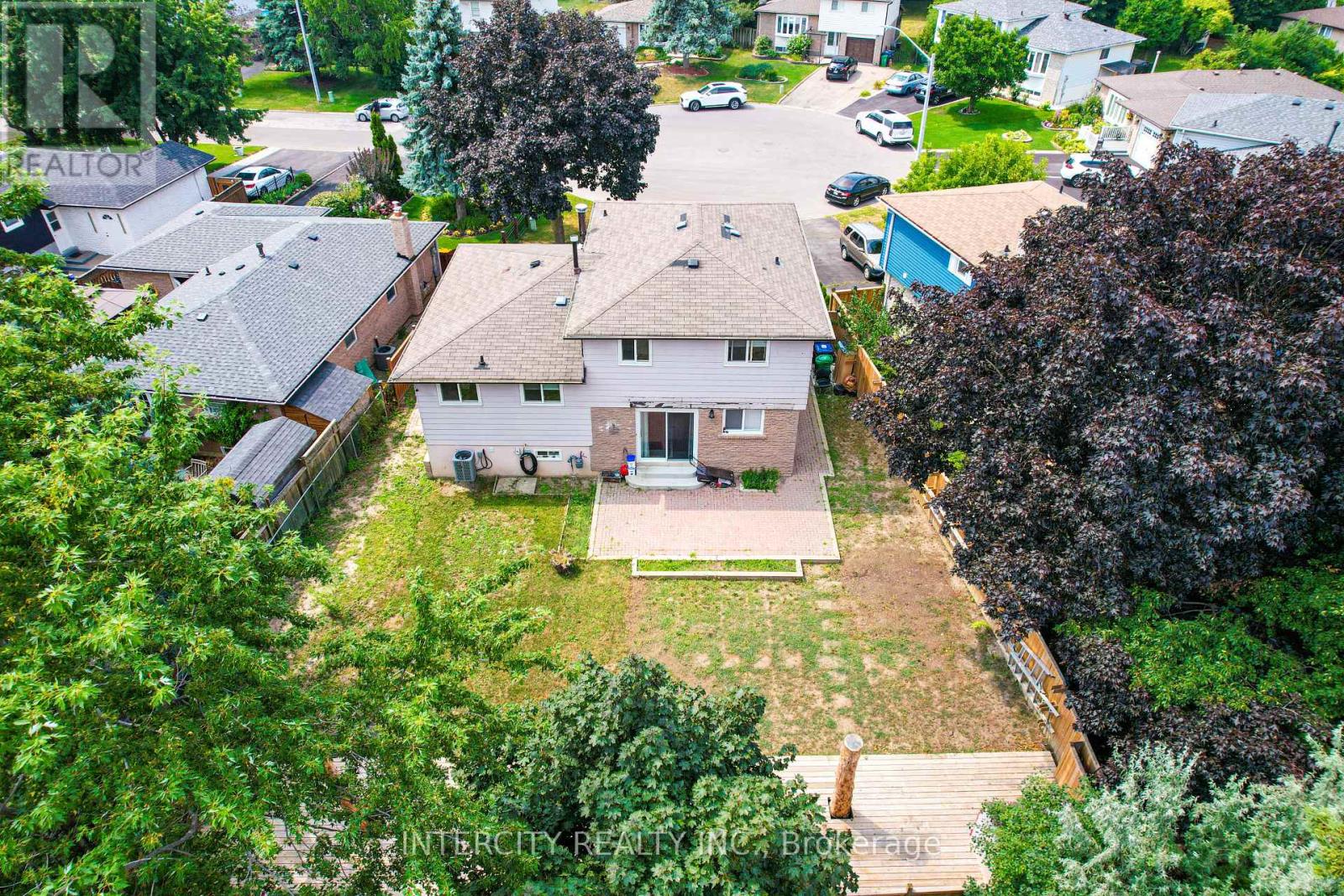Photo 37 of 24 Grovetree Place, Brampton ON