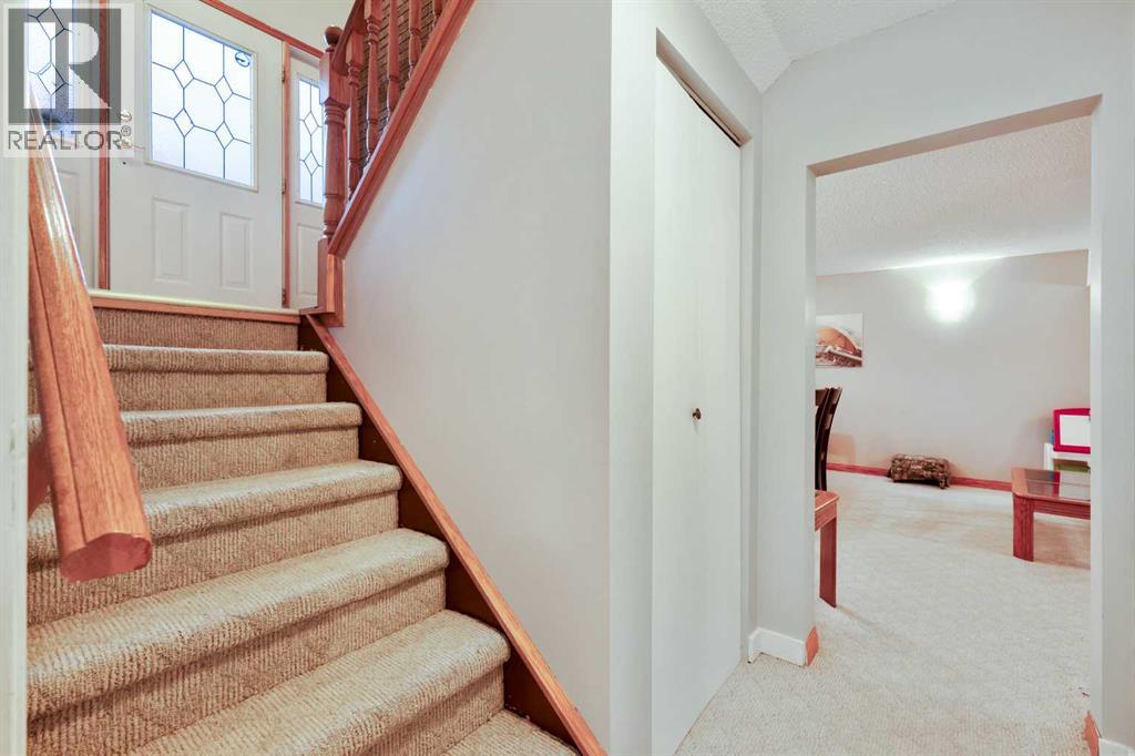 Single Family House Bi-level for Sale in  Whitehorn Road NE Whitehorn Calgary 