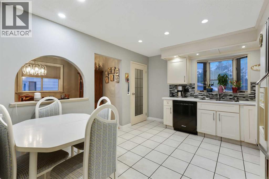 Single Family House Bi-level for Sale in  Whitehorn Road NE Whitehorn Calgary 