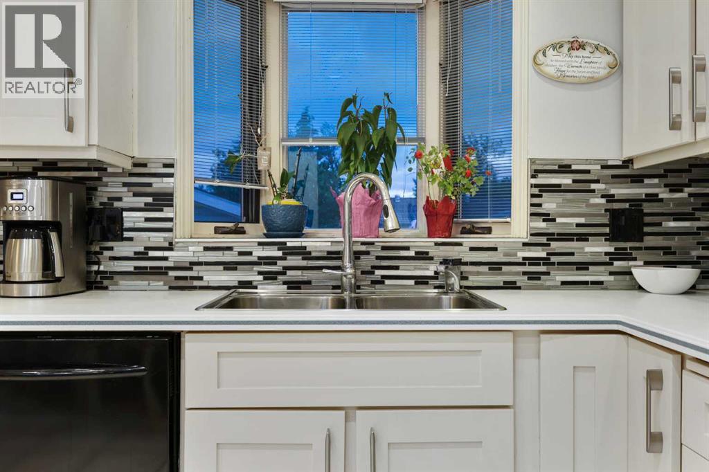 Single Family House Bi-level for Sale in  Whitehorn Road NE Whitehorn Calgary 