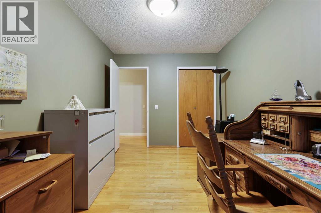 Single Family House Bi-level for Sale in  Whitehorn Road NE Whitehorn Calgary 
