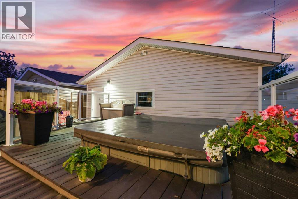 Single Family House Bi-level for Sale in  Whitehorn Road NE Whitehorn Calgary 