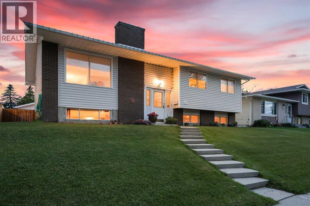 Single Family House Bi-level for Sale in  Whitehorn Road NE Whitehorn Calgary 