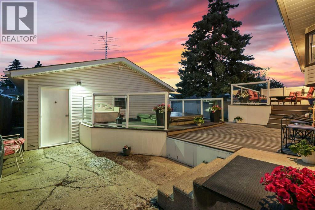 Single Family House Bi-level for Sale in  Whitehorn Road NE Whitehorn Calgary 
