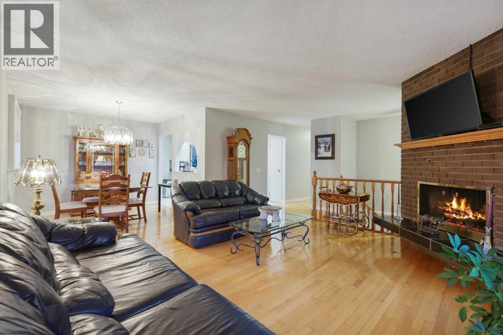Single Family House Bi-level for Sale in  Whitehorn Road NE Whitehorn Calgary 