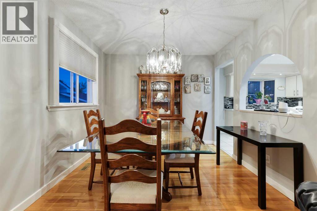 Single Family House Bi-level for Sale in  Whitehorn Road NE Whitehorn Calgary 