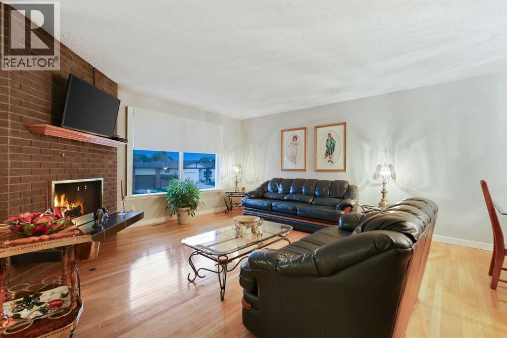 Single Family House Bi-level for Sale in  Whitehorn Road NE Whitehorn Calgary 