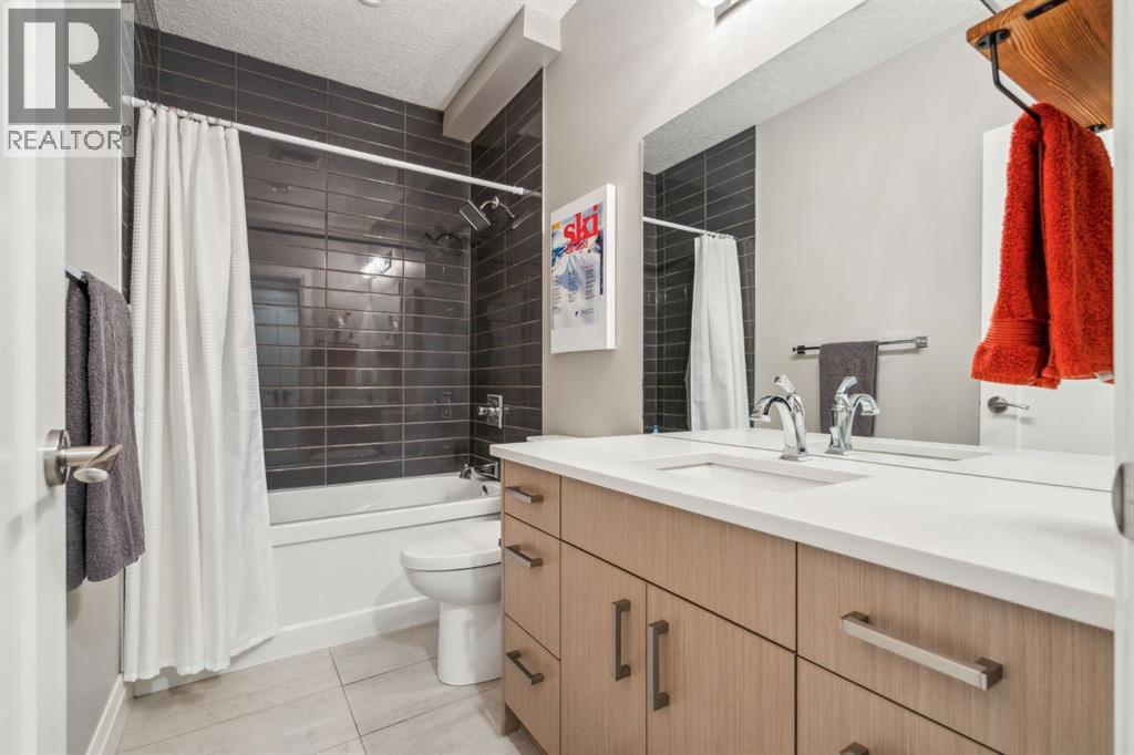 Single Family House for Sale in   Street NE Bridgeland/Riverside Calgary 