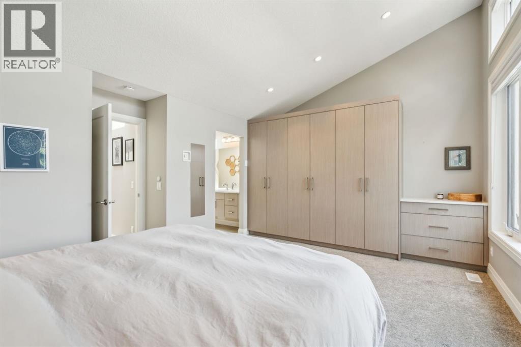 Single Family House for Sale in   Street NE Bridgeland/Riverside Calgary 