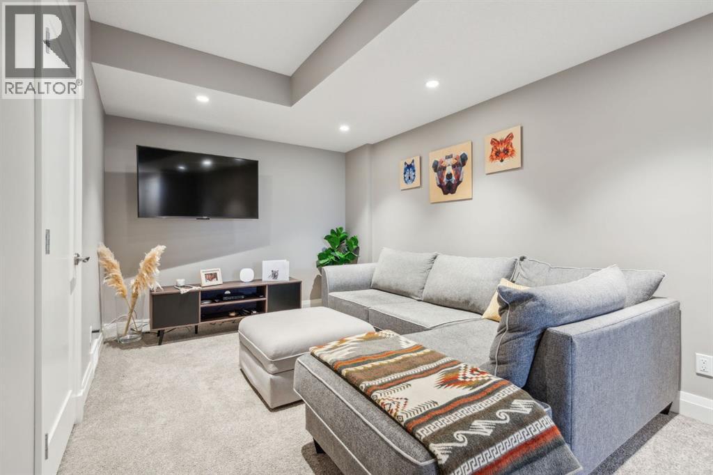 Single Family House for Sale in   Street NE Bridgeland/Riverside Calgary 