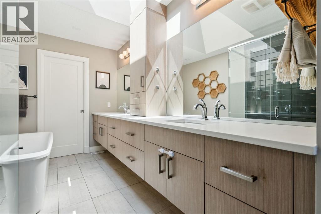 Single Family House for Sale in   Street NE Bridgeland/Riverside Calgary 
