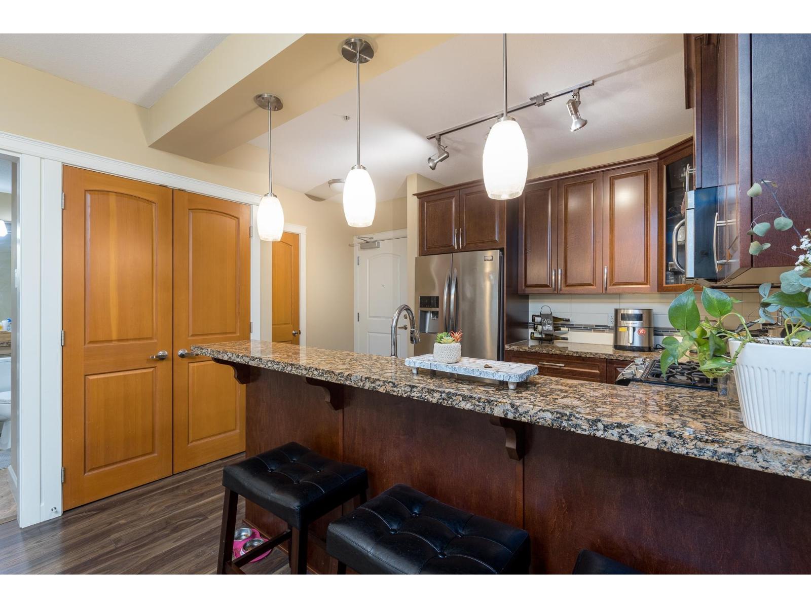 Photo 8 of 224 8157 207 Street, Langley BC
