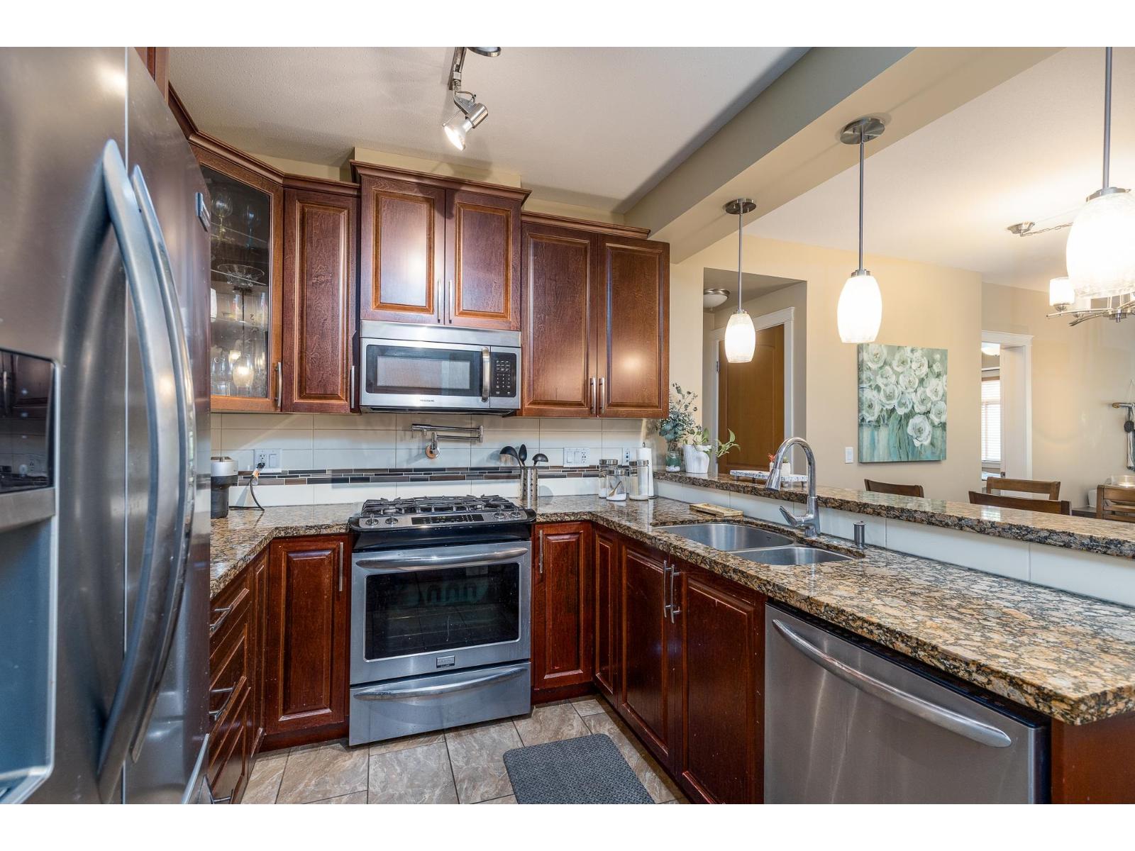 Photo 9 of 224 8157 207 Street, Langley BC
