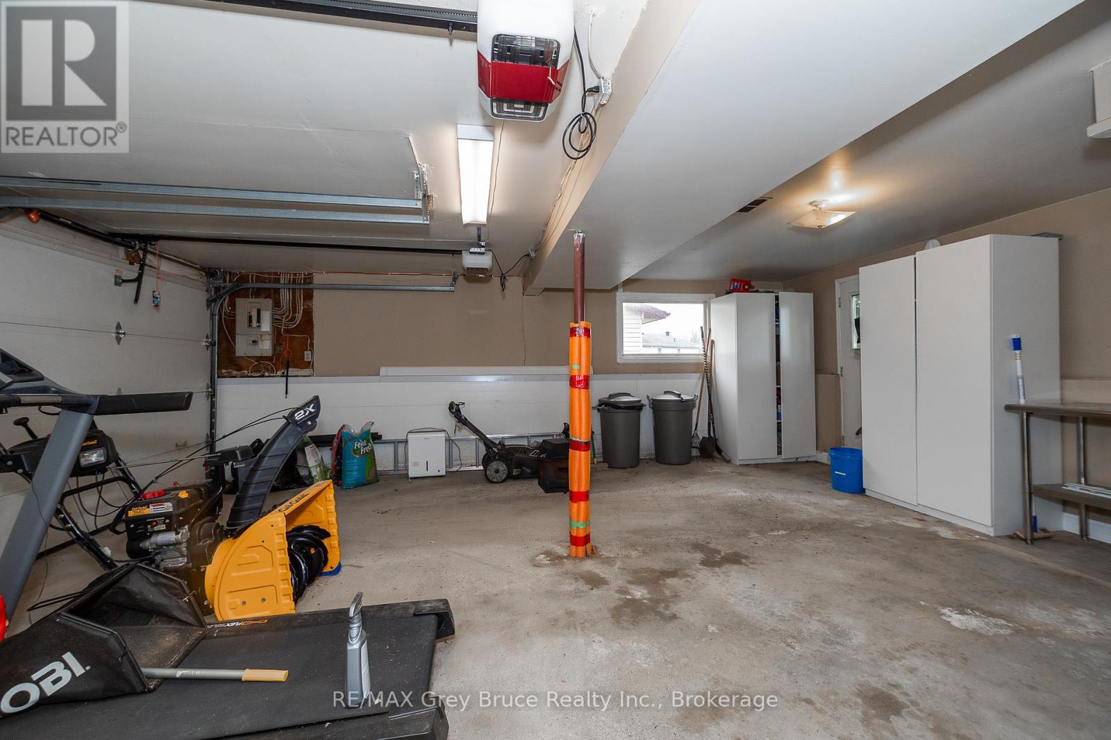 Photo 28 of 260 8th A Avenue E, Owen Sound ON